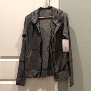 Athleta Uptempo Elevate Hoodie | Grey/Black | Small